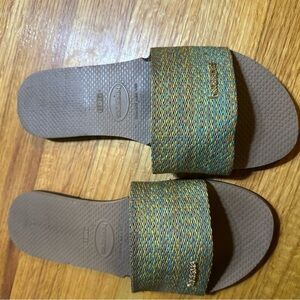 Havaianas You Malta Women's Slides. Size 37.-38